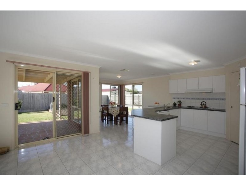 3 Pevensey Drive, Narre Warren South VIC 3805