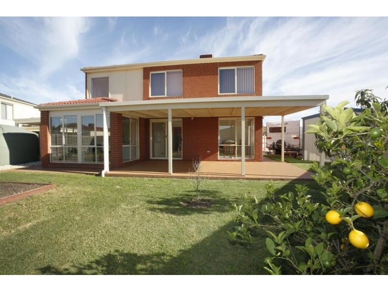 3 Pevensey Drive, Narre Warren South VIC 3805