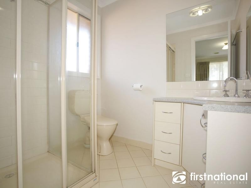 10 Glendale Crescent, Berwick VIC 3806