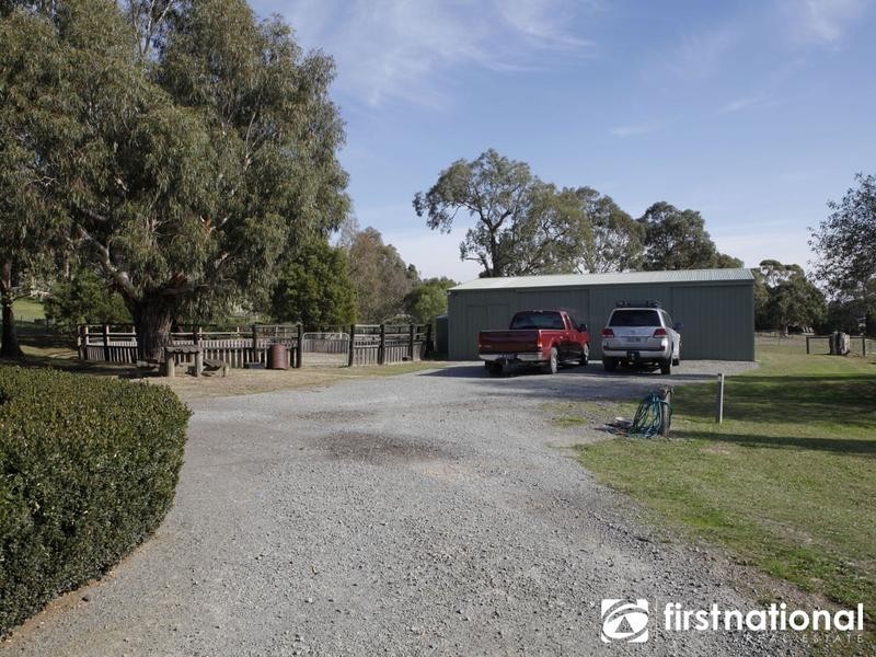 146 Thewlis Rd, Pakenham VIC 3810
