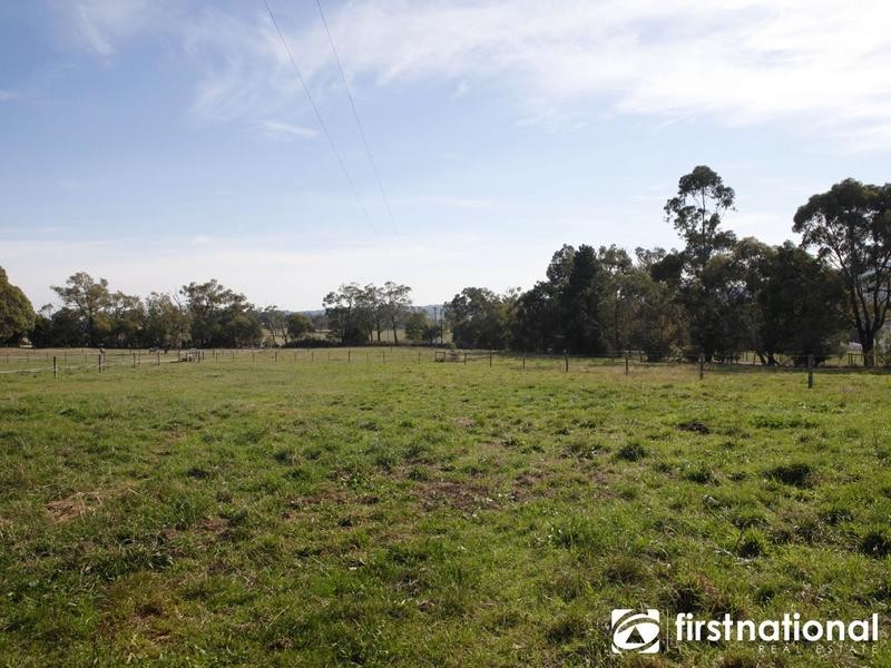 146 Thewlis Rd, Pakenham VIC 3810