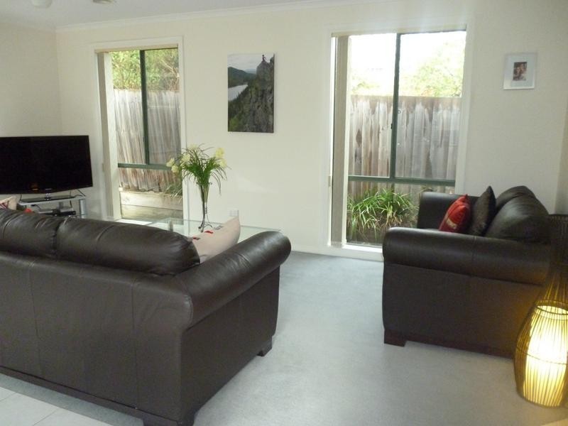 1/26 Albrecht Avenue, Berwick VIC 3806