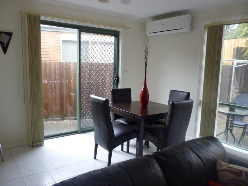 1/26 Albrecht Avenue, Berwick VIC 3806