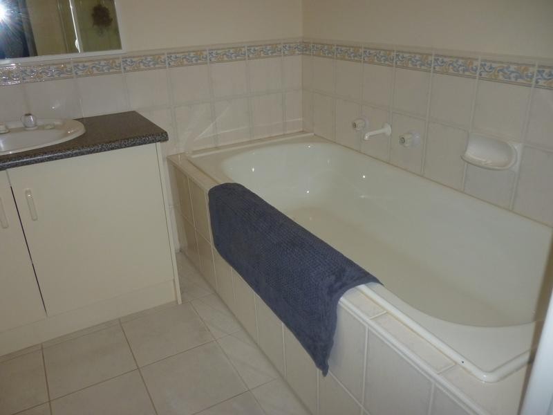 1/26 Albrecht Avenue, Berwick VIC 3806