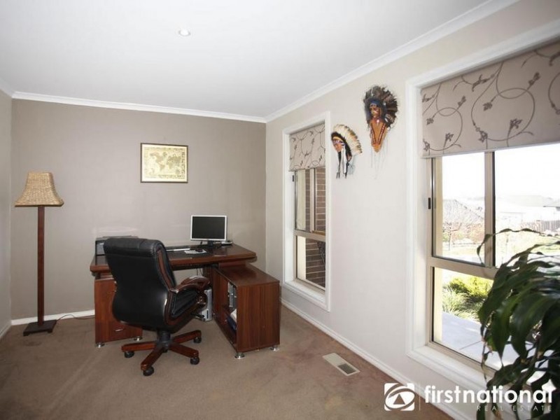 4 North Hidden Valley Circuit, Beaconsfield VIC 3807