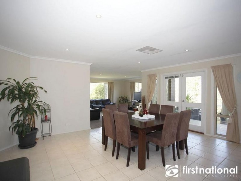 4 North Hidden Valley Circuit, Beaconsfield VIC 3807