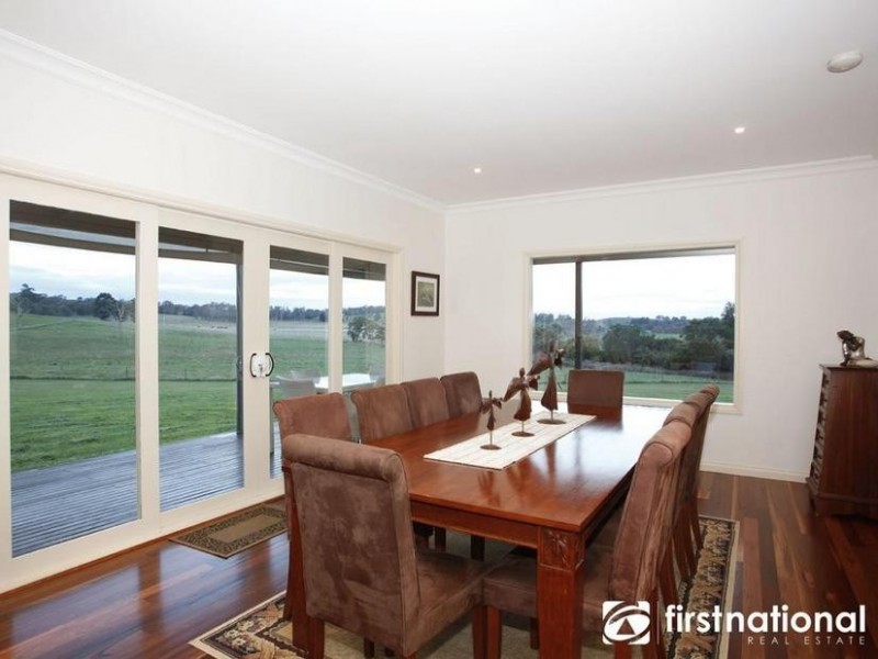 330 Bessie Creek Rd, Nar Nar Goon North VIC 3812