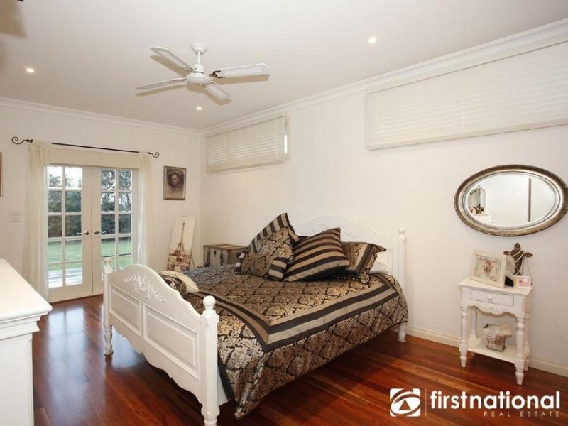 330 Bessie Creek Rd, Nar Nar Goon North VIC 3812
