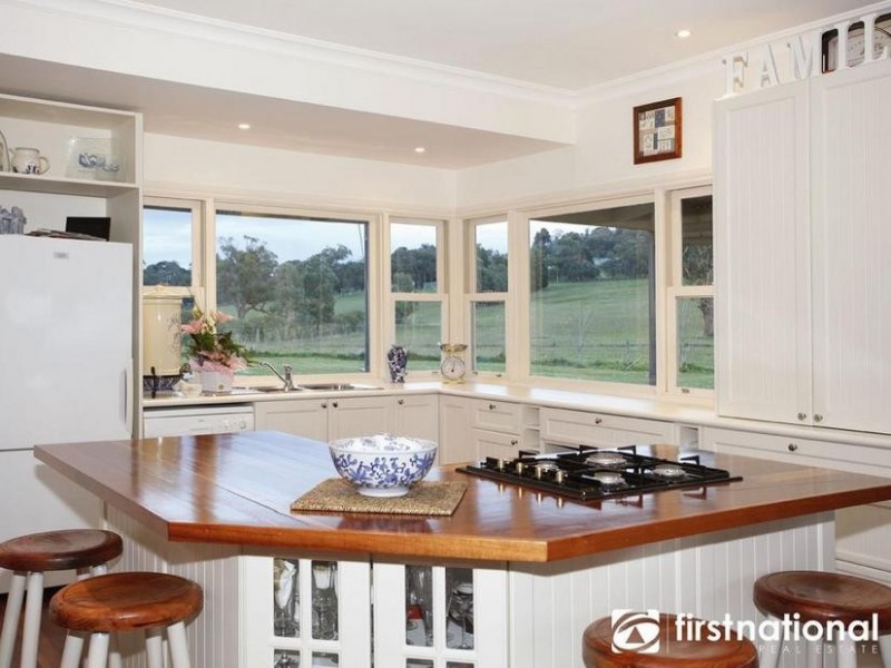 330 Bessie Creek Road, Nar Nar Goon North VIC 3812