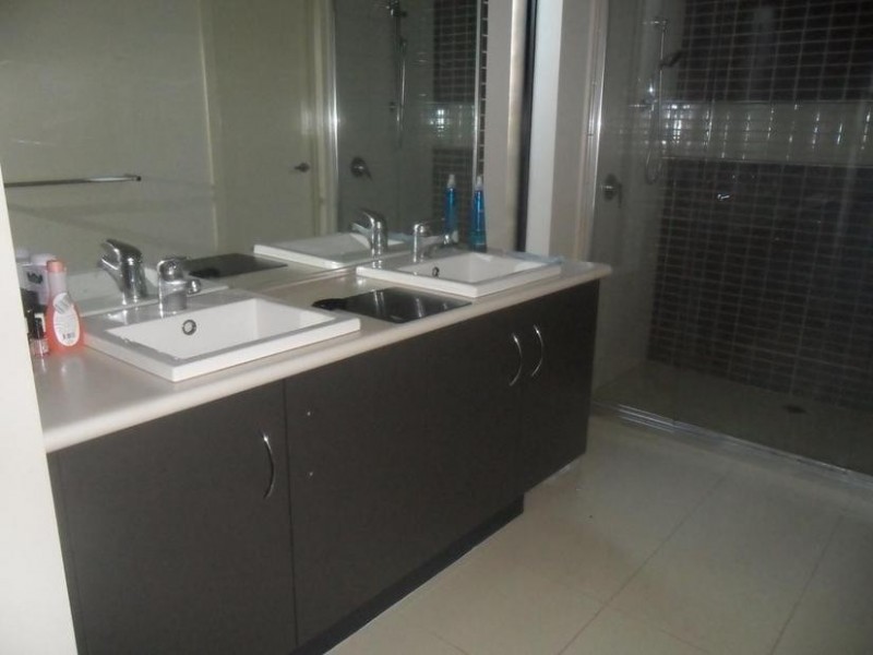 9 Middleton Grove, Berwick VIC 3806