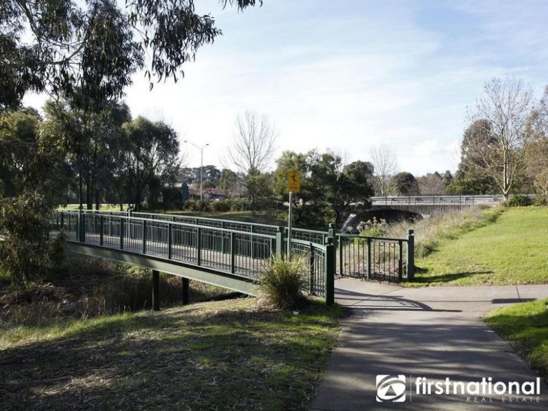 3 Tarrangower Place, Berwick VIC 3806