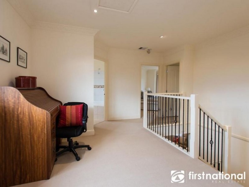 2/11 Brisbane Street, Berwick VIC 3806