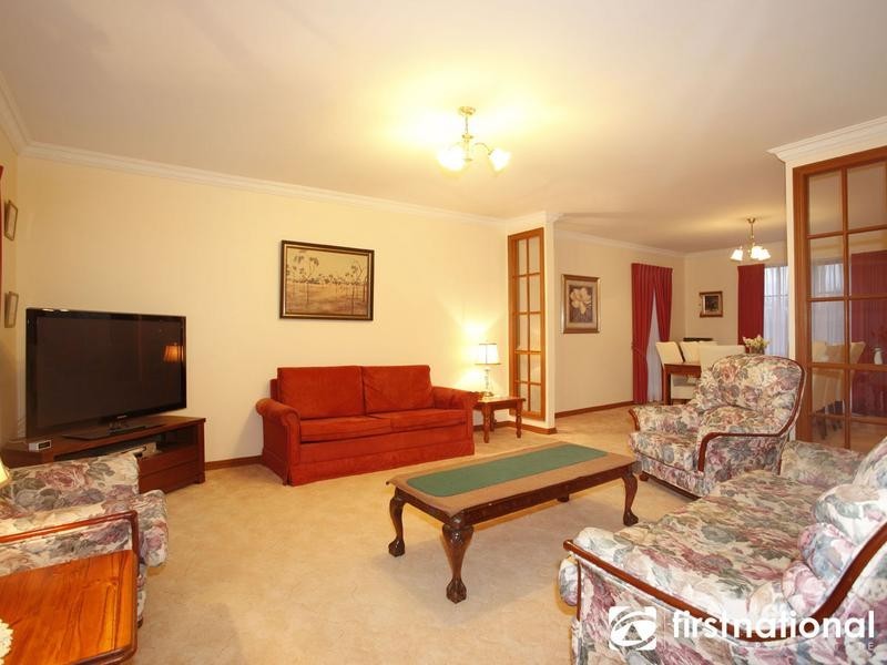 15 Outlook Drive, Berwick VIC 3806