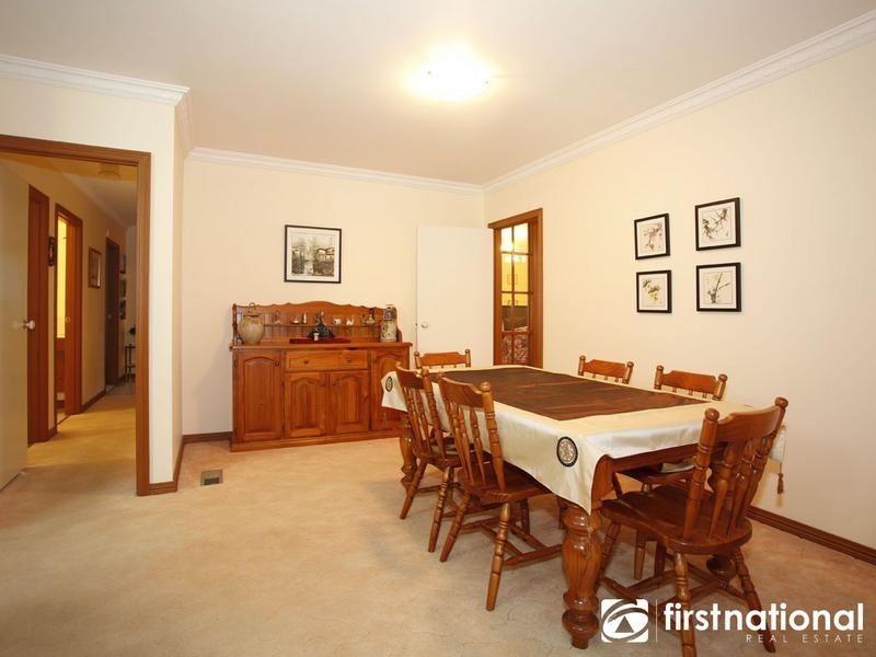 15 Outlook Drive, Berwick VIC 3806