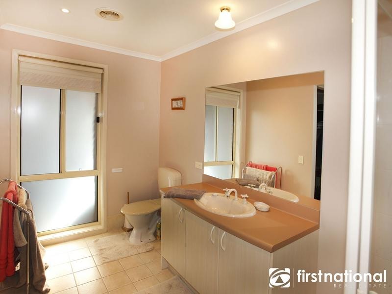 4 Ellen Road, Narre Warren South VIC 3805