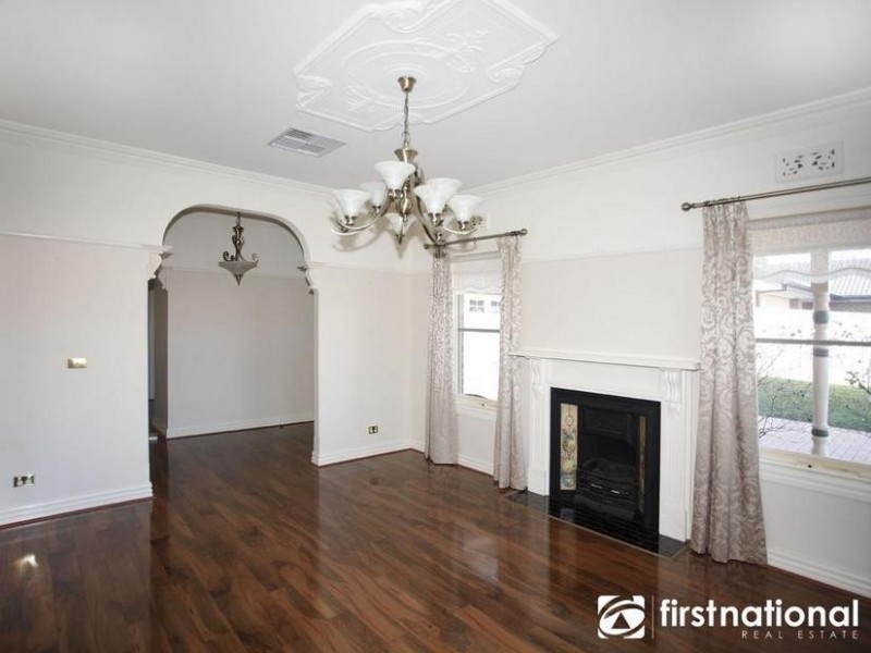 14 Grand Manor Drive, Berwick VIC 3806