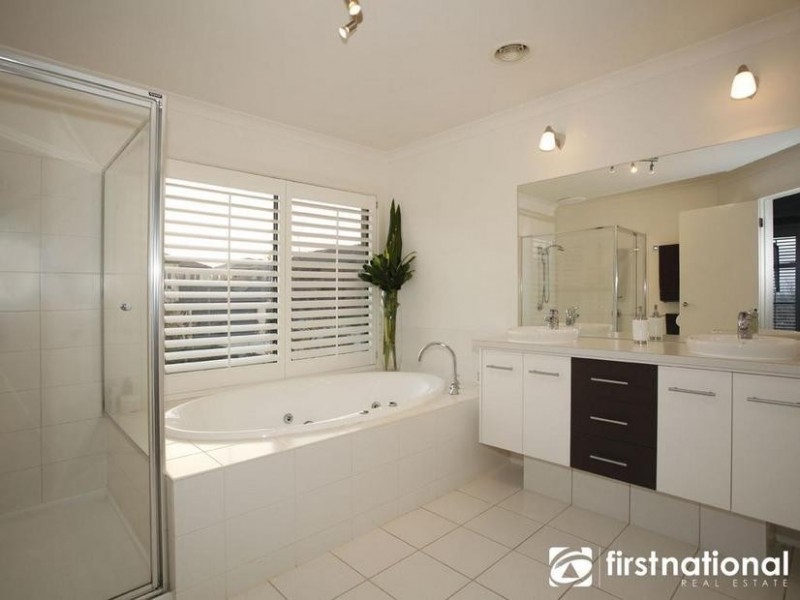 26 Hobart Avenue, Berwick VIC 3806