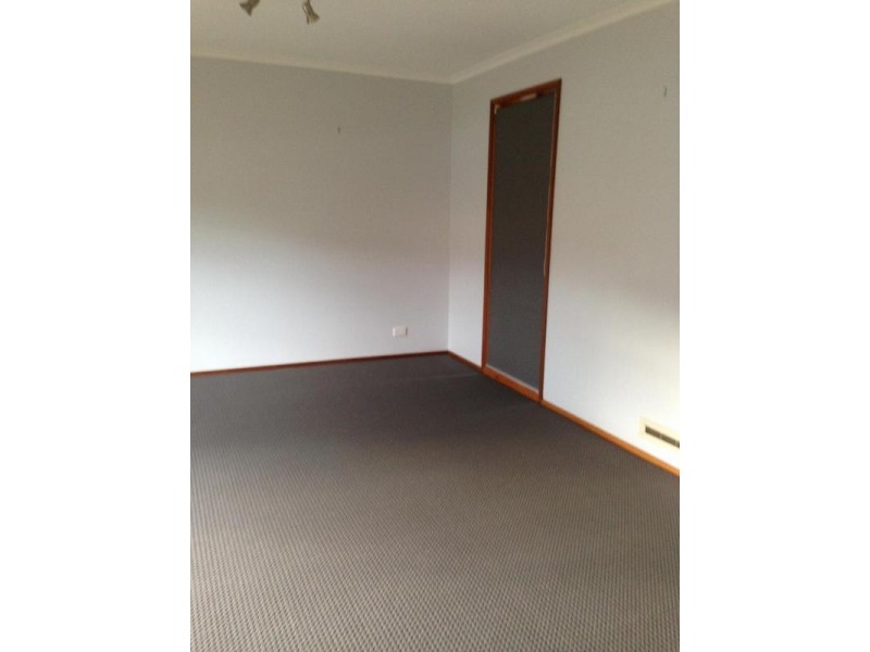 3 Gifford Close, Berwick VIC 3806