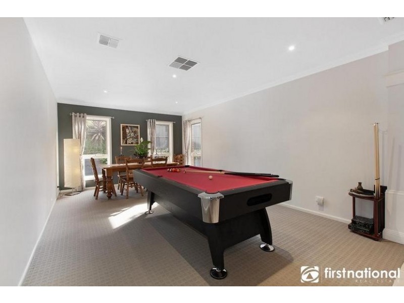 14 McNair Court, Berwick VIC 3806