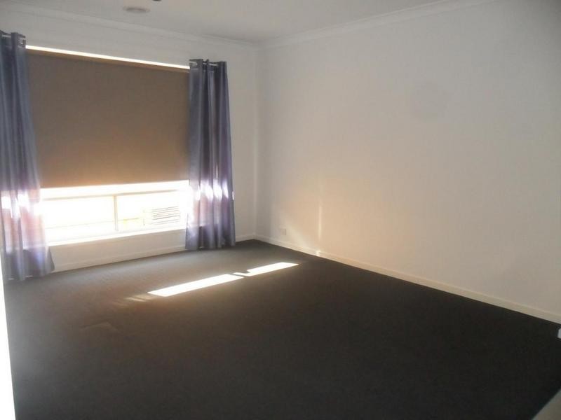 27 Celestine Drive, Officer VIC 3809