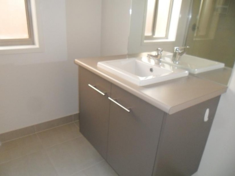 27 Celestine Drive, Officer VIC 3809