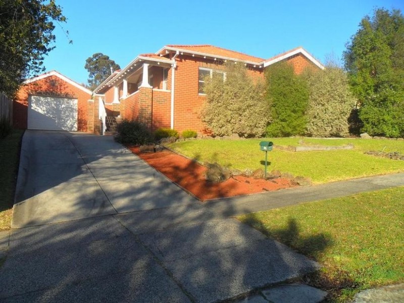 7 Shannon Way, Berwick VIC 3806