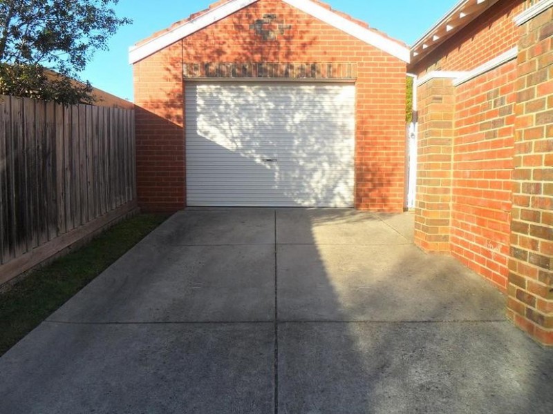 7 Shannon Way, Berwick VIC 3806