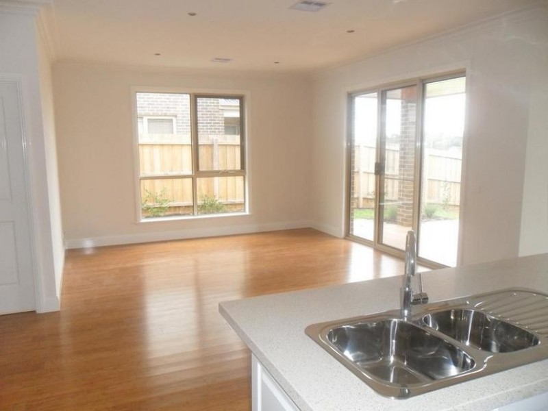 12/14 Avard Court, Berwick VIC 3806