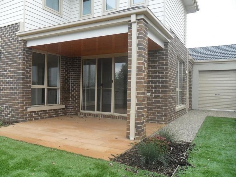 12/14 Avard Court, Berwick VIC 3806