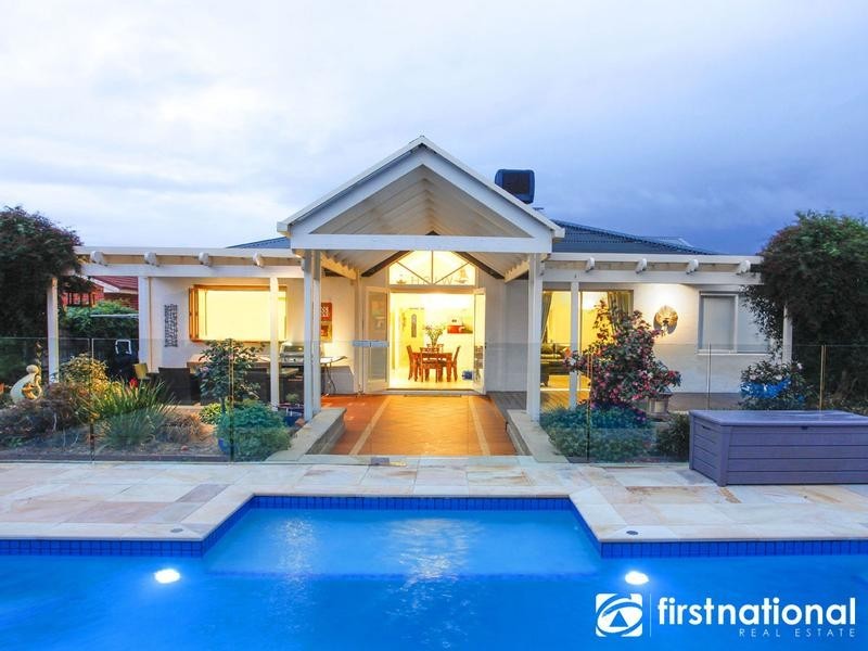 9 Emerson Court, Berwick VIC 3806