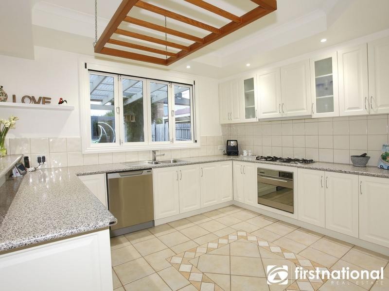 9 Emerson Court, Berwick VIC 3806