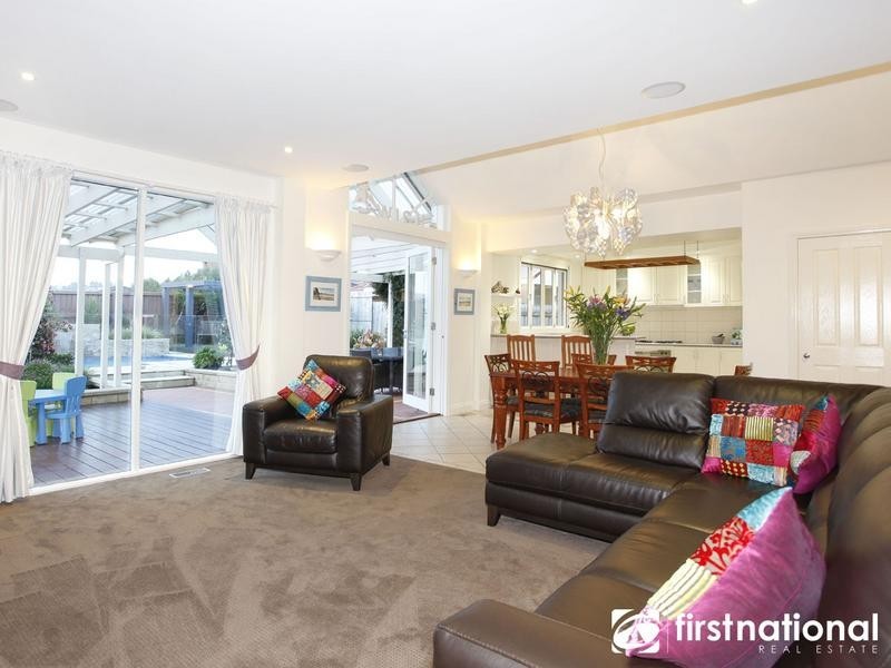 9 Emerson Court, Berwick VIC 3806