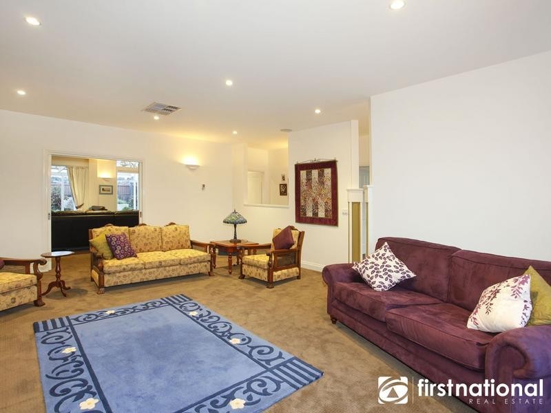 9 Emerson Court, Berwick VIC 3806