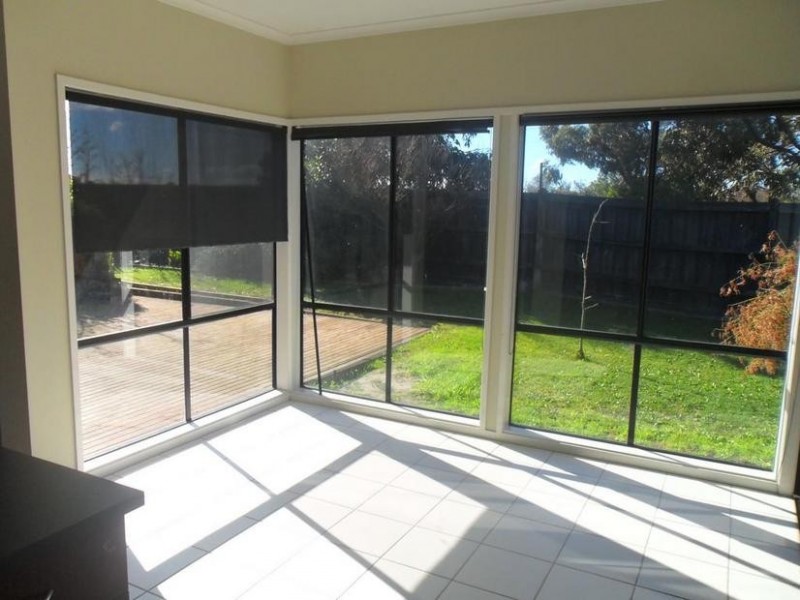 9 Mcilwraith Court, Berwick VIC 3806