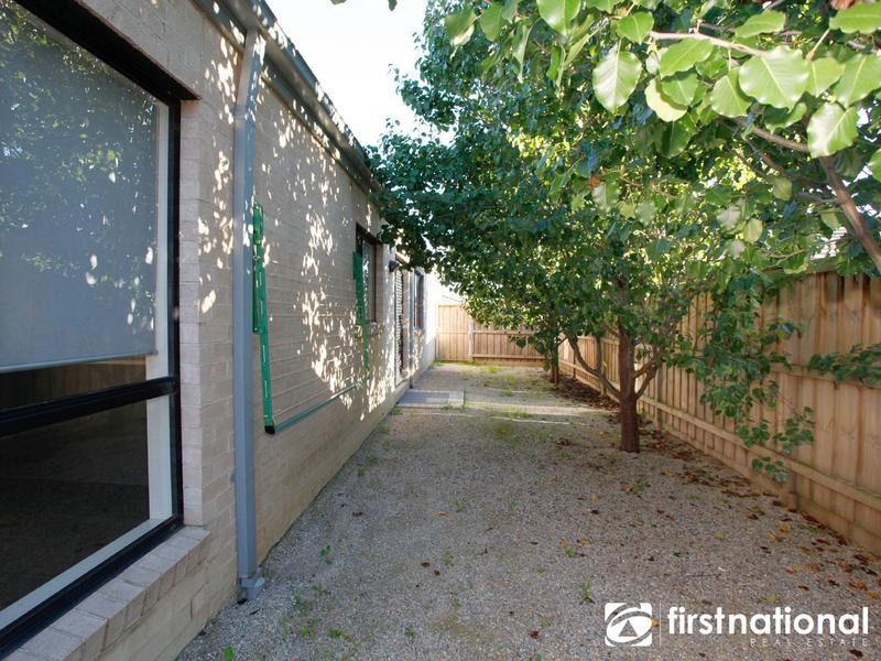 10 Mandurah Chase, Berwick VIC 3806