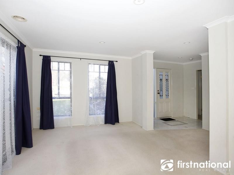 1 Grange Circuit, Beaconsfield VIC 3807