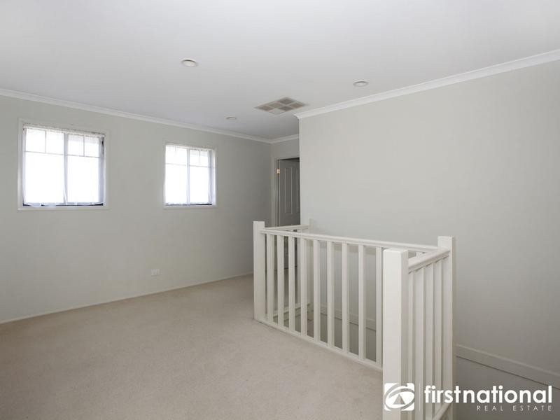 1 Grange Circuit, Beaconsfield VIC 3807
