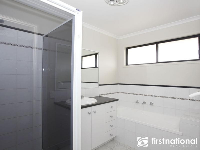 1 Grange Circuit, Beaconsfield VIC 3807
