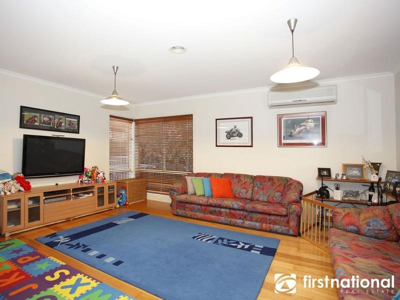 16 Ellen Road, Narre Warren South VIC 3805