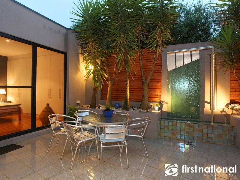 15 Chelsea Crescent, Berwick VIC 3806