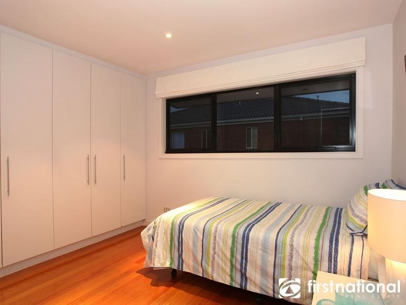 15 Chelsea Crescent, Berwick VIC 3806