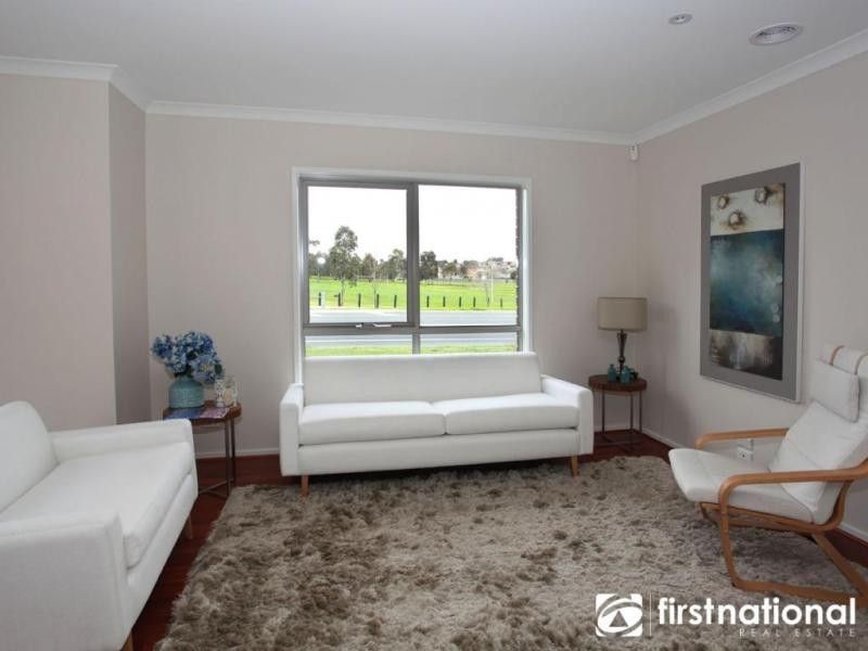 11/290 Centre Road, Narre Warren South VIC 3805