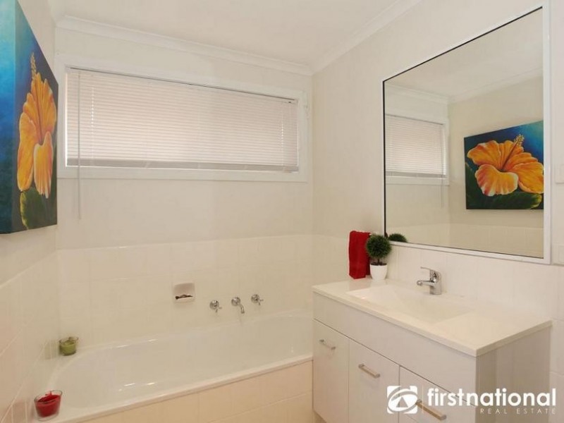 52A Lake View Drive, Narre Warren South VIC 3805