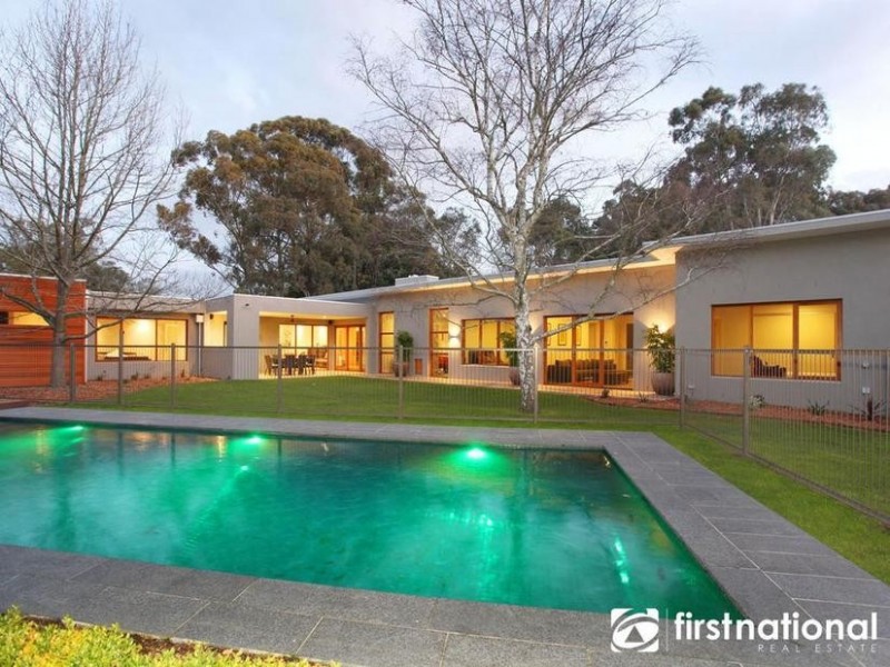 55 Buchanan Road, Berwick VIC 3806