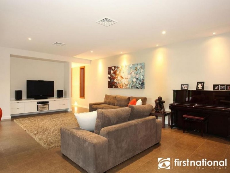 55 Buchanan Road, Berwick VIC 3806