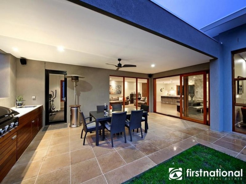 55 Buchanan Road, Berwick VIC 3806