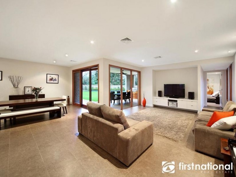 55 Buchanan Road, Berwick VIC 3806