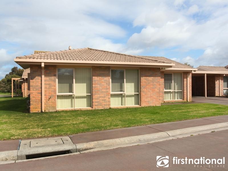 30 Warren Close, Narre Warren VIC 3805