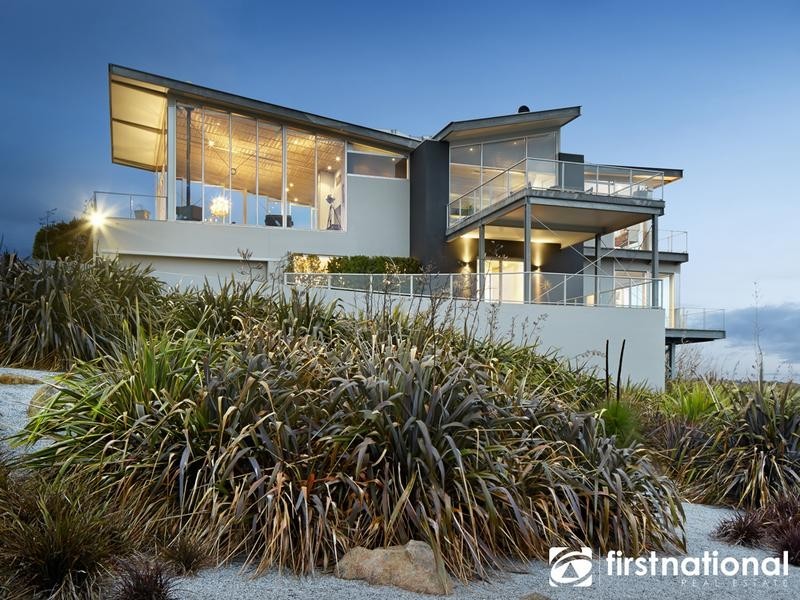 124 Kerrs Lane, Narre Warren East VIC 3804