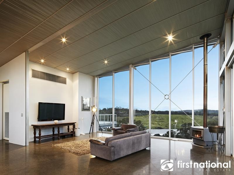 124 Kerrs Lane, Narre Warren East VIC 3804